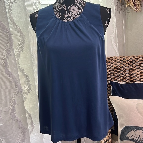 NWT banana republic factory top - Picture 2 of 9